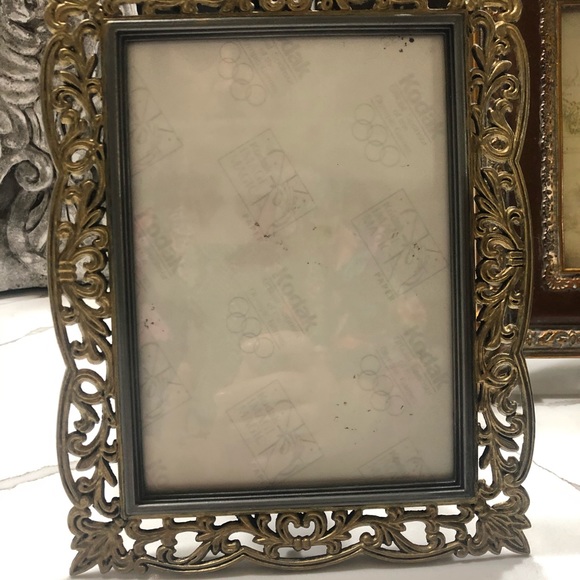 Picture frames - Picture 2 of 5